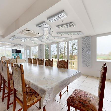 Chambre Au Manoir De L'Onde, Au Bord De L'Yonne, Pres De Sens Villeperrot Luaran gambar
